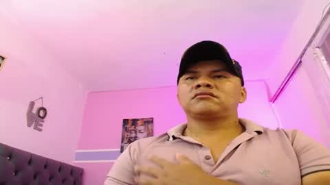 Snapshot of fuego_moro chatting on 06/20/26, 06:22 FUEGO MORO online show from 06/20/26, 06:22