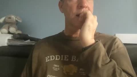 Snapshot of fuertecock chatting on 11/11/25, 11:16 Gregorio online show from 11/11/25, 11:16