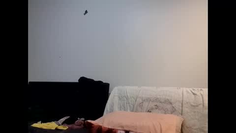 Snapshot of full4cefull chatting on 09/18/25, 01:13 Pizzaz online show from 09/18/25, 01:13