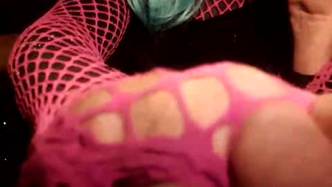 Snapshot of full4cefull chatting on 09/25/25, 08:07 Pizzaz online show from 09/25/25, 08:07