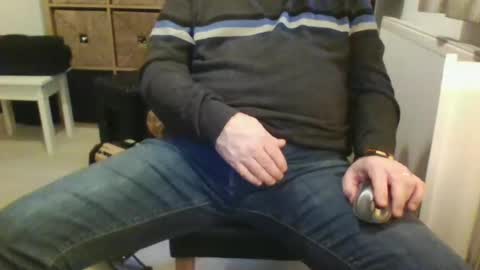 fullballs11 online show from 01/22/25, 04:12