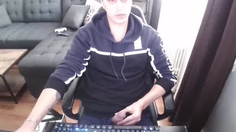 Snapshot of fululandready chatting on 12/02/24, 03:25 fullandready online show from 12/02/24, 03:25