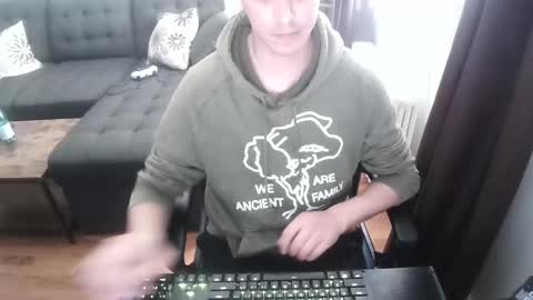 Snapshot of fululandready chatting on 10/07/25, 04:26 fullandready online show from 10/07/25, 04:26