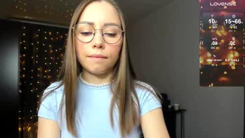 Snapshot of fun__nd__bun chatting on 10/04/25, 01:47 fun__nd__bun online show from 10/04/25, 01:47