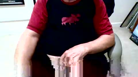 Snapshot of funclemike chatting on 09/29/25, 07:40 funclemike online show from 09/29/25, 07:40