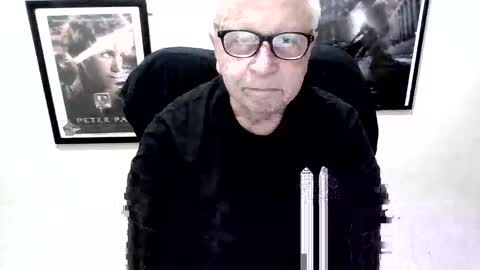 Snapshot of funclemike chatting on 10/19/25, 03:56 funclemike online show from 10/19/25, 03:56