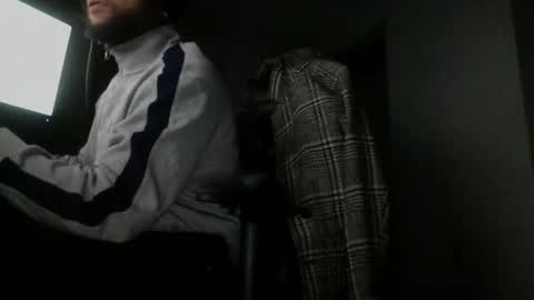 Snapshot of fundreams100 chatting on 12/05/24, 11:18 FunDreams online show from 12/05/24, 11:18