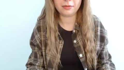 Emma online show from 05/13/26, 09:06