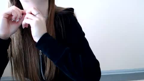 Emma online show from 06/15/26, 10:06