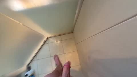 Snapshot of funfishing27 chatting on 12/13/25, 10:48 funfishing27 online show from 12/13/25, 10:48