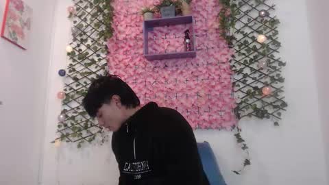 funny_and_horny online show from 10/16/25, 04:24