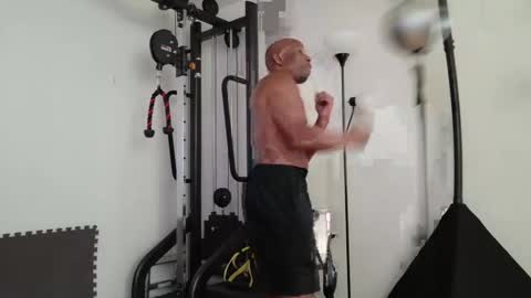 Snapshot of funny_bone chatting on 02/28/25, 12:54 Funny Bone online show from 02/28/25, 12:54