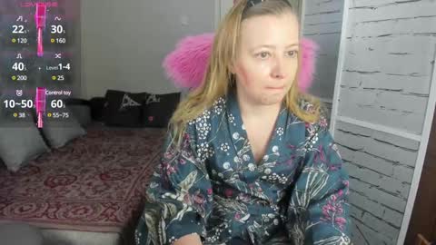 Snapshot of funny_bunny4 chatting on 03/09/25, 04:44 funny_bunny4 online show from 03/09/25, 04:44