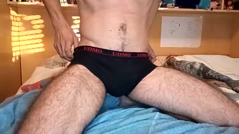 Italian men online show from 12/17/24, 03:06