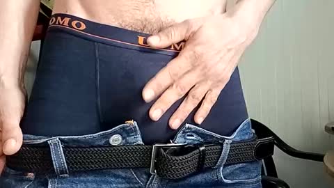 Italian men online show from 02/23/25, 09:44