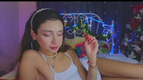 Tiffany online show from 12/28/24, 01:39