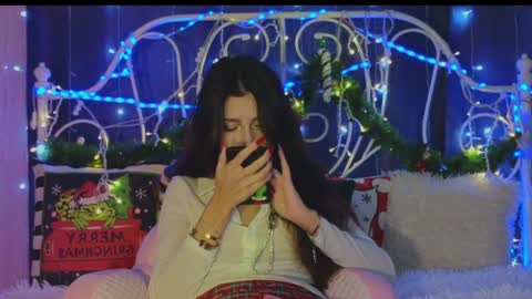 Tiffany online show from 01/04/25, 02:25