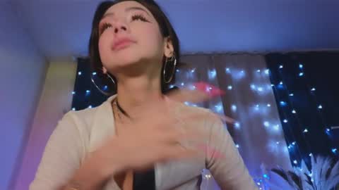 Tiffany online show from 02/02/25, 01:23