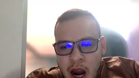 Snapshot of funnyboys18 chatting on 01/17/25, 07:05 Zanty online show from 01/17/25, 07:05