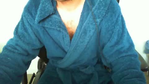 YWhiteNiceMan online show from 05/18/26, 08:31