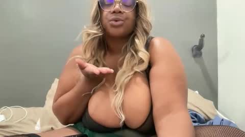 Snapshot of furykat1 chatting on 12/14/25, 07:40 furykat1 online show from 12/14/25, 07:40