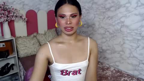 fuschiafucker online show from 02/19/25, 05:16