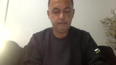 Snapshot of futbolin95 chatting on 10/26/25, 03:51 futbolin95 online show from 10/26/25, 03:51