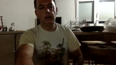 Snapshot of futbolin95 chatting on 12/15/25, 06:06 futbolin95 online show from 12/15/25, 06:06