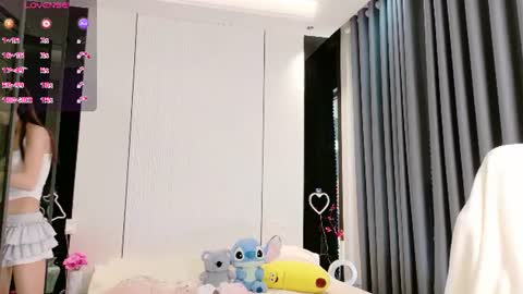 Fuyomi online show from 07/27/26, 04:19