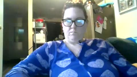 fuzzypeaches87 online show from 03/31/26, 04:24