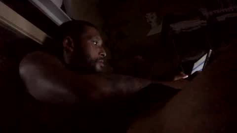 fvvkboyy online show from 10/18/25, 08:37