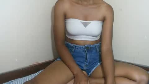 Snapshot of fyah1027 chatting on 10/10/25, 07:57 fyah1027 online show from 10/10/25, 07:57