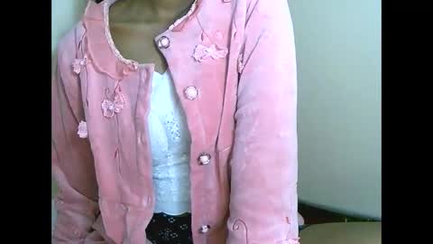 Snapshot of fyah1027 chatting on 10/21/25, 07:58 fyah1027 online show from 10/21/25, 07:58