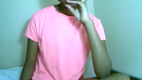 Snapshot of fyah1027 chatting on 10/23/25, 08:35 fyah1027 online show from 10/23/25, 08:35