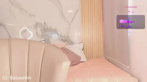   Independent model online show from 06/03/26, 02:33