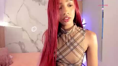   Independent model online show from 07/16/26, 11:05