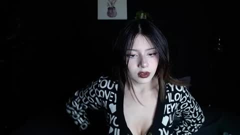 Snapshot of fyreandfox_ chatting on 11/24/25, 08:30 FIRE AND FOX online show from 11/24/25, 08:30