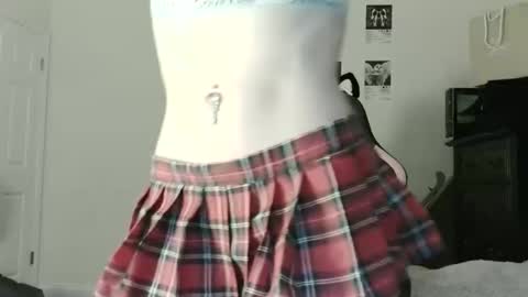 Snapshot of g0ddessluna1800 chatting on 06/02/26, 02:02 Goddess Luna online show from 06/02/26, 02:02