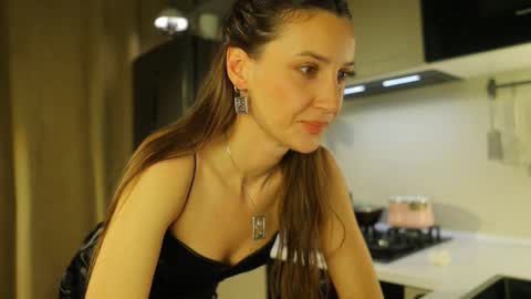 Snapshot of g_ia chatting on 10/09/25, 06:17 G online show from 10/09/25, 06:17