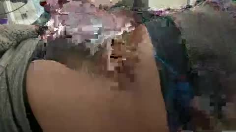 Snapshot of gab021593 chatting on 11/18/25, 01:48 gab021593 online show from 11/18/25, 01:48