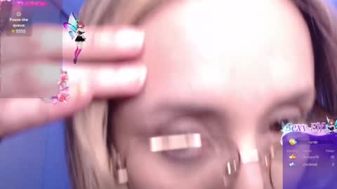 Snapshot of gabb_rioss chatting on 12/21/24, 12:20 Gabriela online show from 12/21/24, 12:20