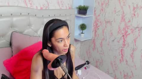 Snapshot of gabbieskinny chatting on 11/23/25, 03:12 gabbieskinny online show from 11/23/25, 03:12