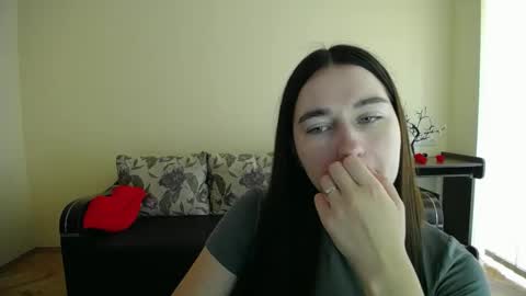 Snapshot of gabby_di chatting on 09/23/25, 08:50 Jaklin online show from 09/23/25, 08:50