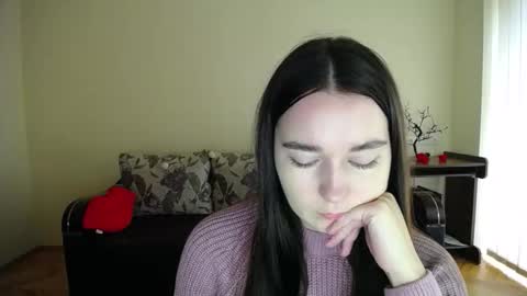 Snapshot of gabby_di chatting on 10/07/25, 09:28 Jaklin online show from 10/07/25, 09:28