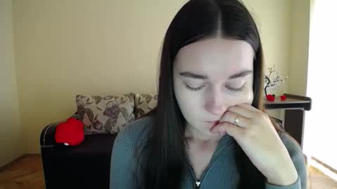 Snapshot of gabby_di chatting on 10/14/25, 08:48 Jaklin online show from 10/14/25, 08:48