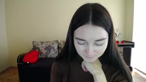 Snapshot of gabby_di chatting on 10/25/25, 08:55 Jaklin online show from 10/25/25, 08:55