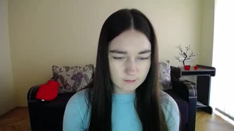 Snapshot of gabby_di chatting on 10/27/25, 08:51 Jaklin online show from 10/27/25, 08:51