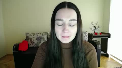 Snapshot of gabby_di chatting on 11/05/25, 11:43 Jaklin online show from 11/05/25, 11:43