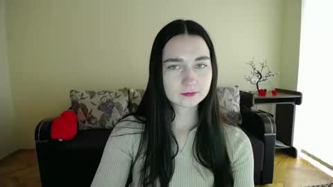 Snapshot of gabby_di chatting on 11/06/25, 09:21 Jaklin online show from 11/06/25, 09:21