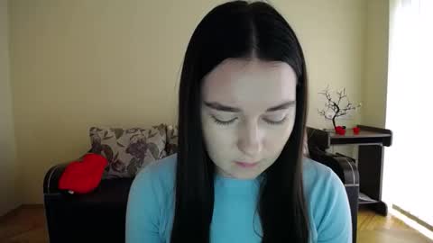 Snapshot of gabby_di chatting on 11/09/25, 09:18 Jaklin online show from 11/09/25, 09:18